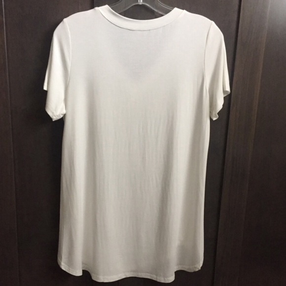 🎉HPick! Lace Pocket White Tee! NWOT - Picture 3 of 3